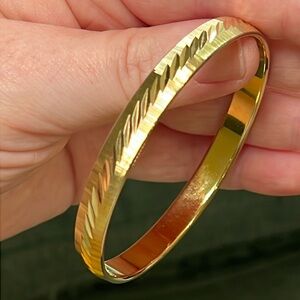 Vintage Monet Signed Gold Tone Bangle Bracelet Brushed Diamond Cut Stamped
